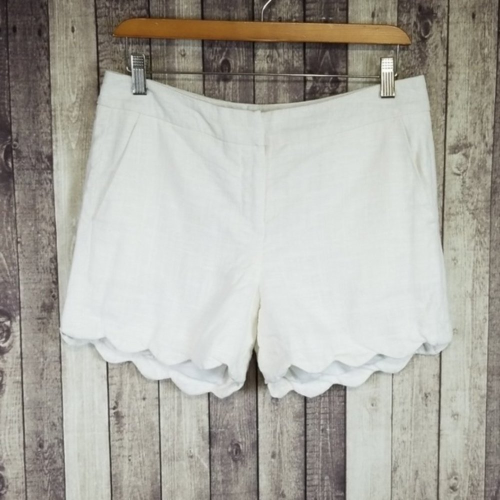 Preppy white scalloped hem linen shorts
